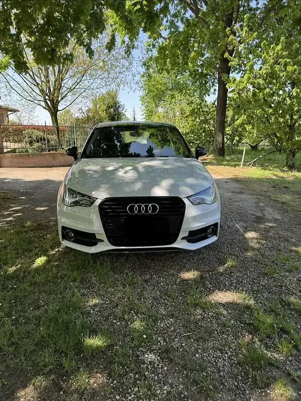 Usata Audi A1 Sportback Admired 90 CV (66 kW) 2013 Utilitaria