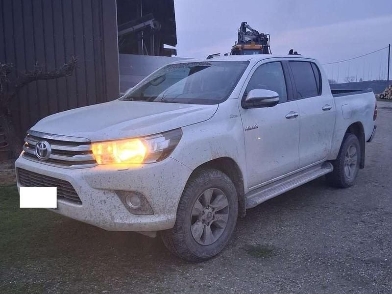 Usata Toyota HiLux Executive 150 CV (110 kW) 2016 Bianco Pick-up