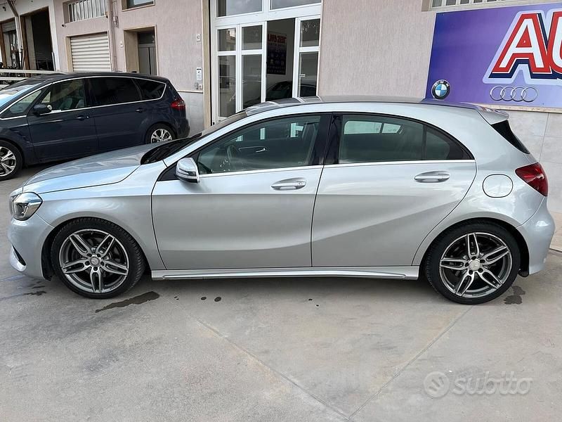Usata Mercedes A220 Premium 177 CV (130 kW) 2016 Grigio Berlina