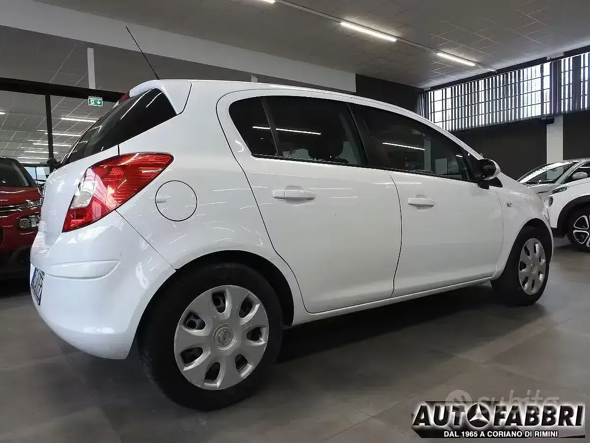 Usata Opel Corsa 86 CV (63 kW) 2014 Bianco Utilitaria