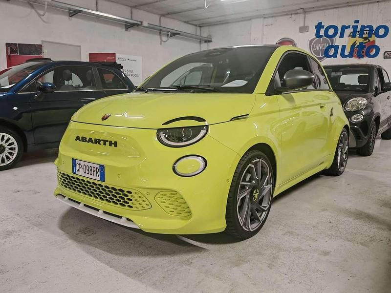 Usata Abarth 500e Turismo 47 kW (64 CV) 2023 Giallo Utilitaria
