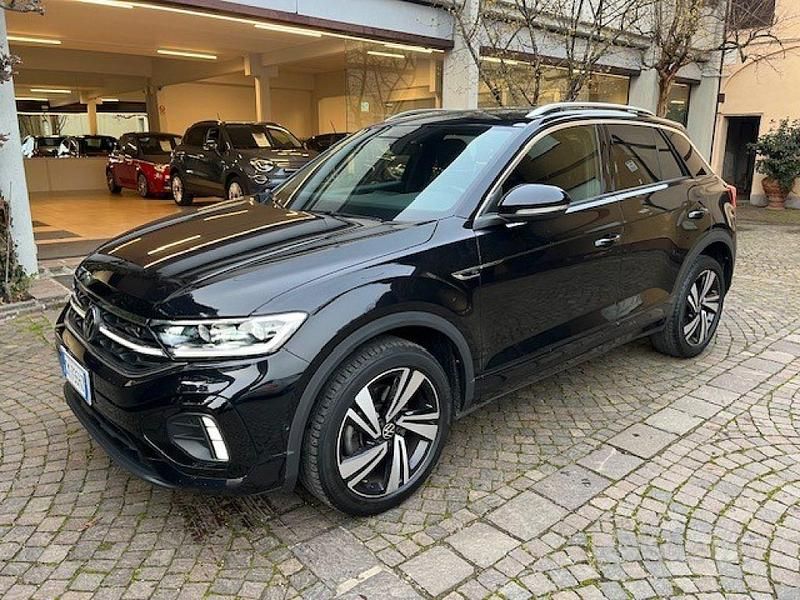 Usata VW T-Roc R-line 150 CV (110 kW) 2023 Nero SUV