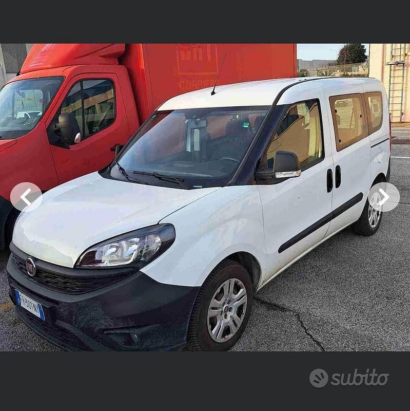 Usata Fiat Doblò 95 CV (69 kW) 2018 Bianco Monovolume