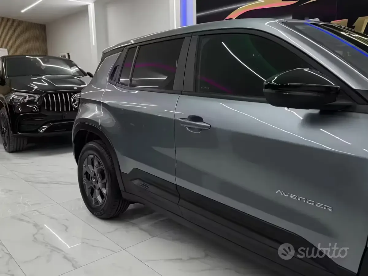 Usata Jeep Avenger Summit 101 CV (74 kW) 2023 Grigio SUV