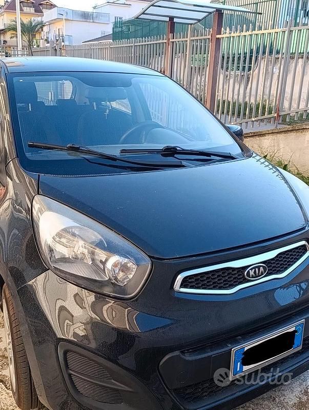 Nero Usata 2011 Kia Picanto City Due volumi | 3000 € (Buon prezzo) - Immagine 1/4