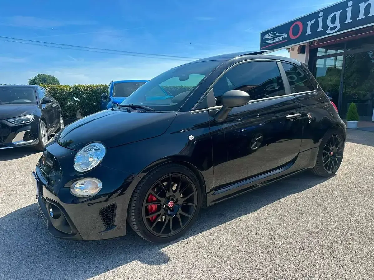 Usata Abarth 595 Competizione 180 CV (132 kW) 2017 Metallizzato Utilitaria