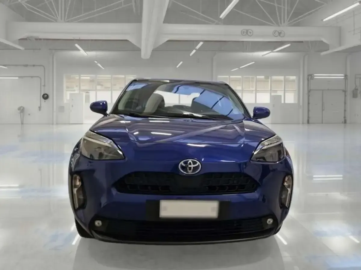 Usata Toyota Yaris Cross Business Edition 92 CV (67 kW) 2022 Blu SUV
