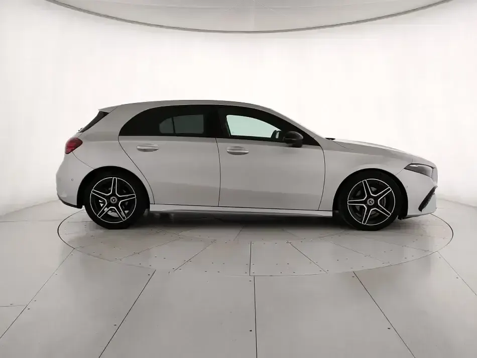 Usata Mercedes A200 AMG Line Premium 150 CV (110 kW) 2023 Grigio Berlina