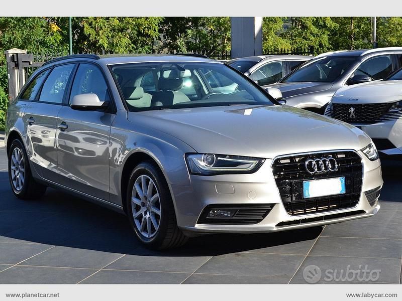 Usado Audi A4 Advanced 143 CV (105 kW) 2013 Dorado Familiar