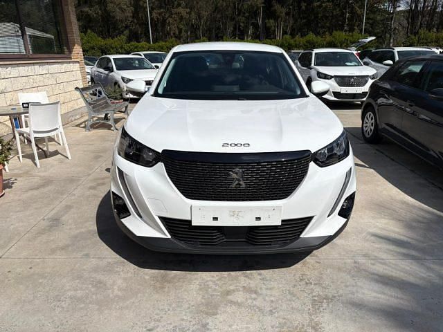 Usata Peugeot 2008 Active 110 CV (80 kW) 2021 Bianco SUV