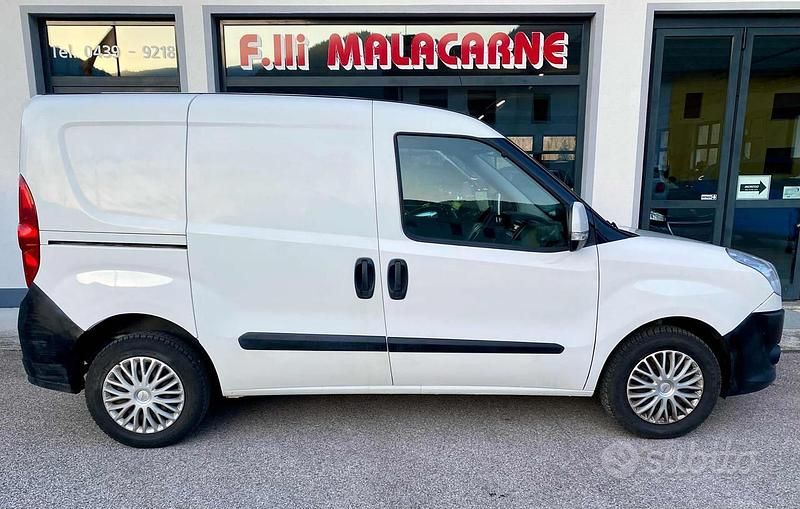 Usata Fiat Doblò 90 CV (66 kW) 2010 Bianco(met.) Monovolume