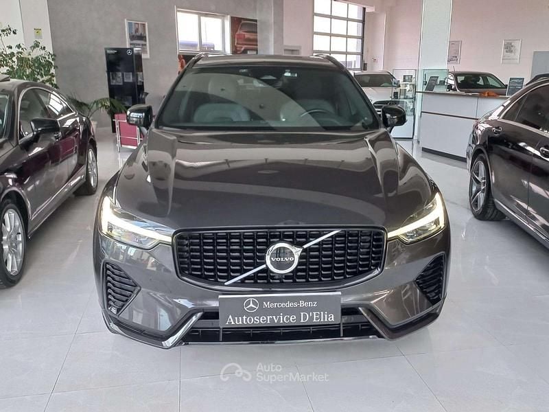 Usata Volvo XC60 Plus 197 CV (144 kW) 2023 Grigio mountain SUV