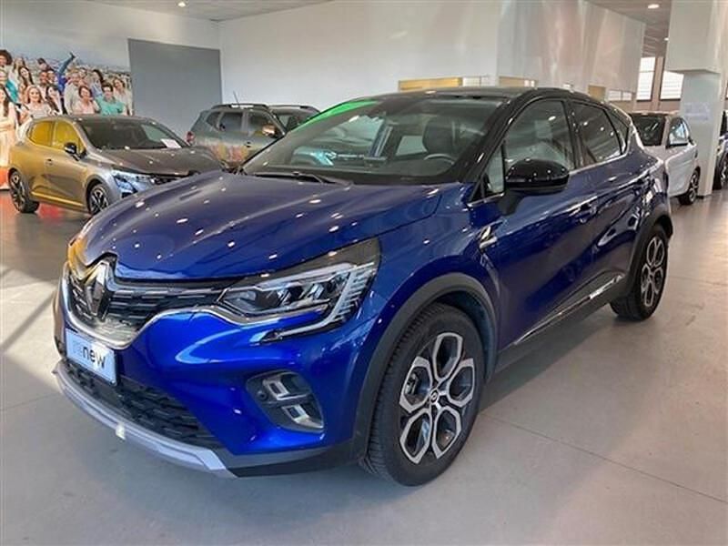 Usata Renault Captur Techno 145 CV (106 kW) 2022 Blu SUV