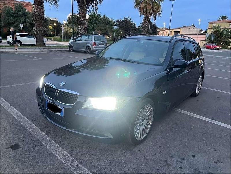 Usata BMW 320 177 CV (130 kW) 2007 Blu/azzurro Station wagon