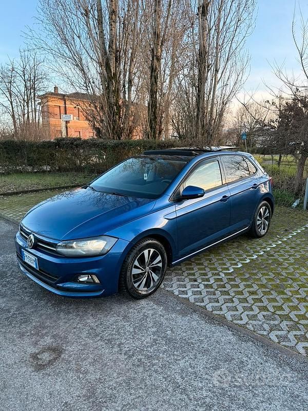 Usata VW Polo Comfortline 75 CV (55 kW) 2018 Blu Utilitaria