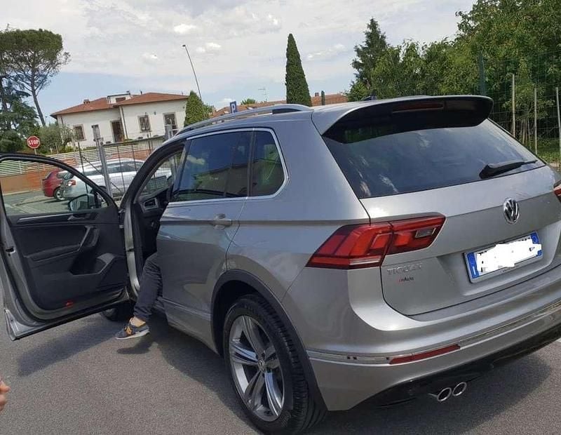 Usata VW Tiguan Sportline 150 CV (110 kW) 2019 Grigio SUV