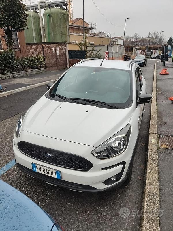 Usata Ford Ka Plus Active 86 CV (63 kW) 2018 Bianco Utilitaria