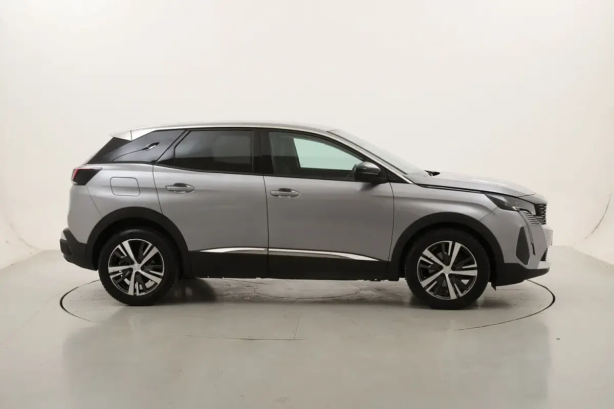Usata Peugeot 3008 Allure 131 CV (96 kW) 2022 SUV