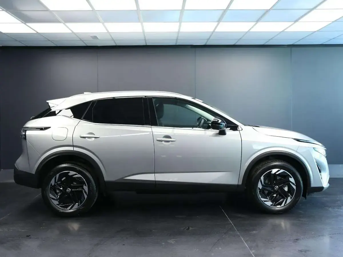 Nuova Nissan Qashqai N-Connecta 158 CV (116 kW) 2026 Grigio SUV