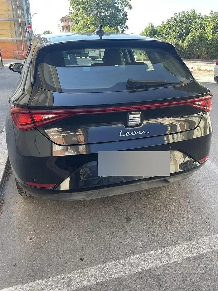 Usata Seat Leon Style 116 CV (85 kW) 2021 Bluazzurro Berlina
