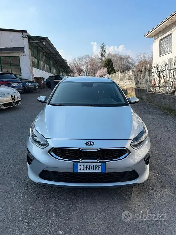 Usata Kia Ceed Sportswagon Style 600 CV (441 kW) 2021 Grigio Station wagon