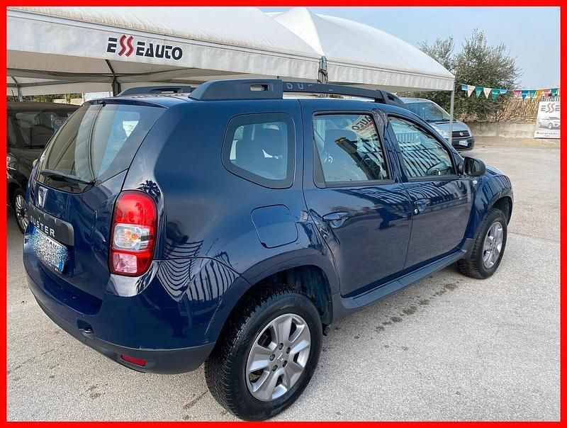 Usata Dacia Duster Lauréate 110 CV (80 kW) 2015 Blu SUV