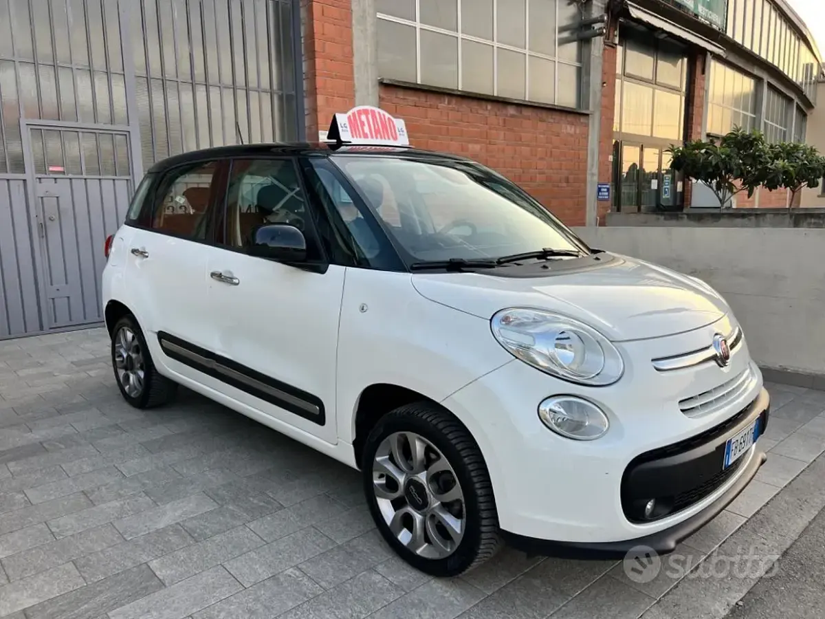 Usata Fiat 500L Living 80 CV (58 kW) 2015 Bianco Monovolume