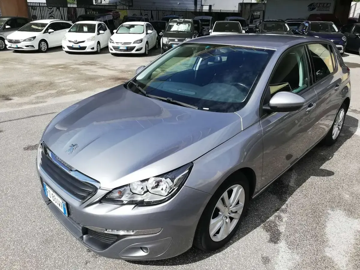 Usata Peugeot 308 Active 120 CV (88 kW) 2016 Argento Berlina
