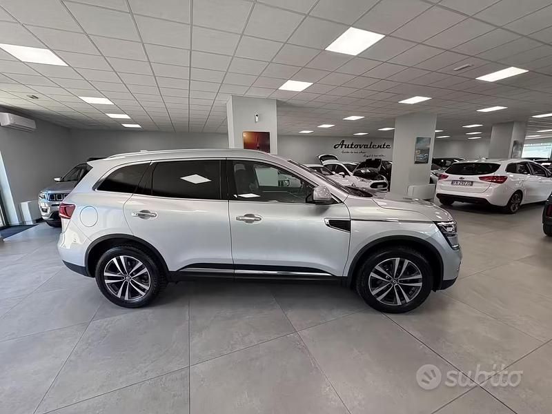 Käytetty Renault Koleos Intens 131 HP (96 kW) 2018 Harmaa Katumaasturi