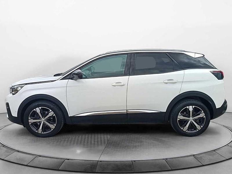 Usata Peugeot 3008 Allure 131 CV (96 kW) 2019 Bianco SUV