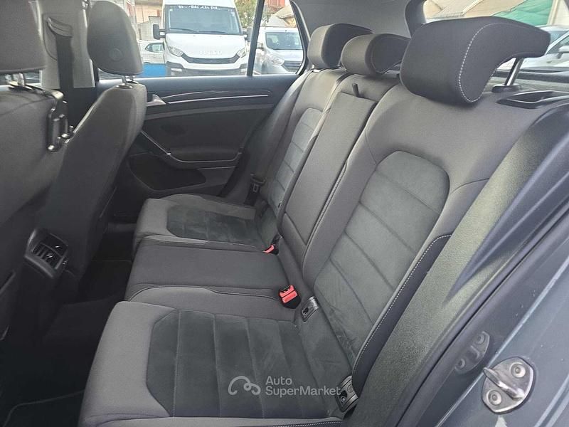 Usata VW Golf VII 150 CV (110 kW) 2017 Gray Berlina