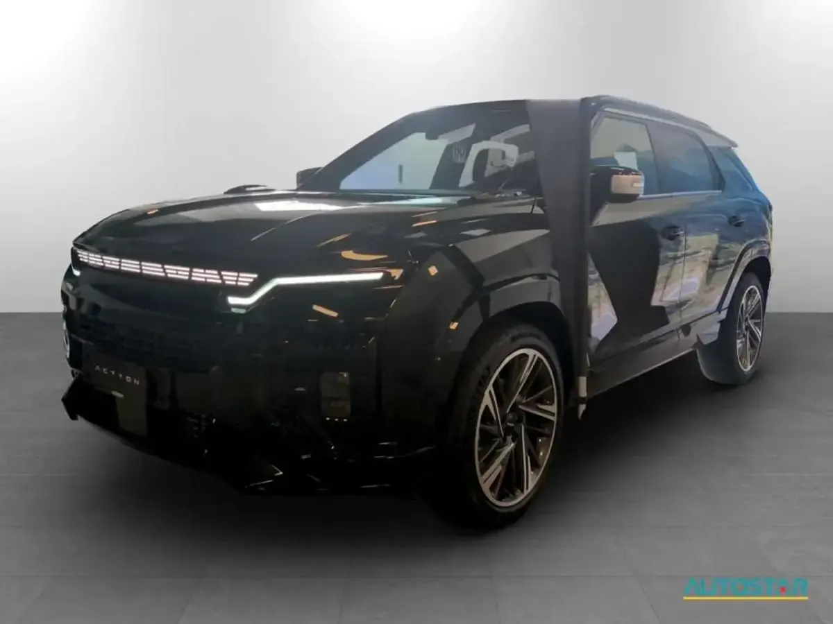 Nuova KGM Actyon 163 CV (119 kW) 2026 Lak  space black SUV
