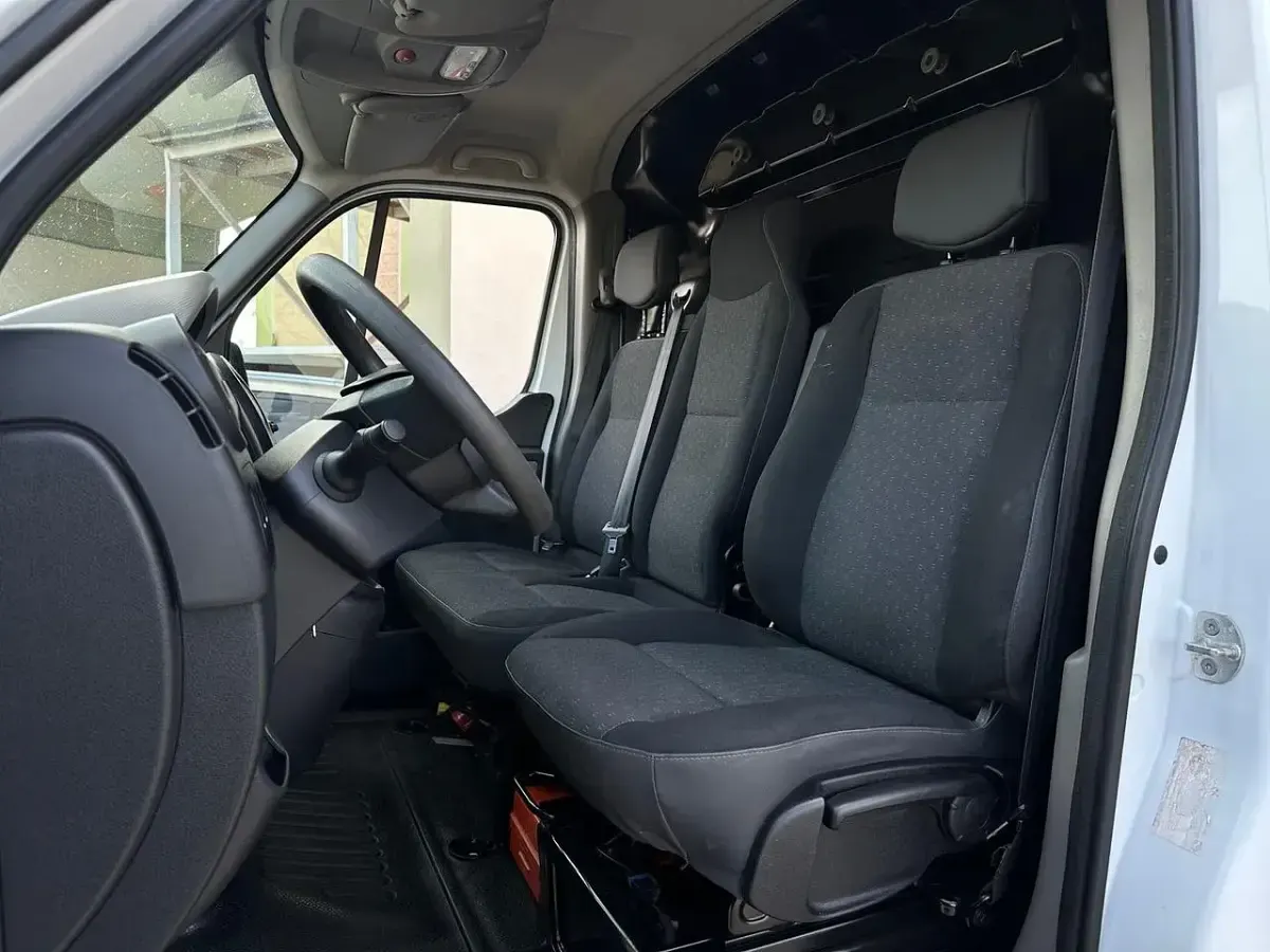 Usata Opel Movano 125 CV (91 kW) 2016 Bianco Monovolume