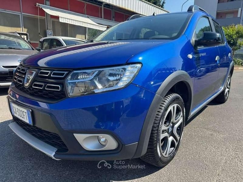 Blu Usata 2020 Dacia Sandero Comfort Due volumi | 9500 € (Buon prezzo) - Immagine 1/4