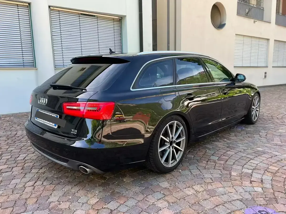 Usata Audi A6 S-Line 245 CV (180 kW) 2012 Nero Station wagon