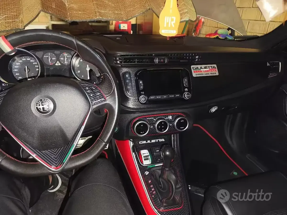Usata Alfa Romeo Giulietta Quadrifoglio 240 CV (176 kW) 2015 Grigio Utilitaria