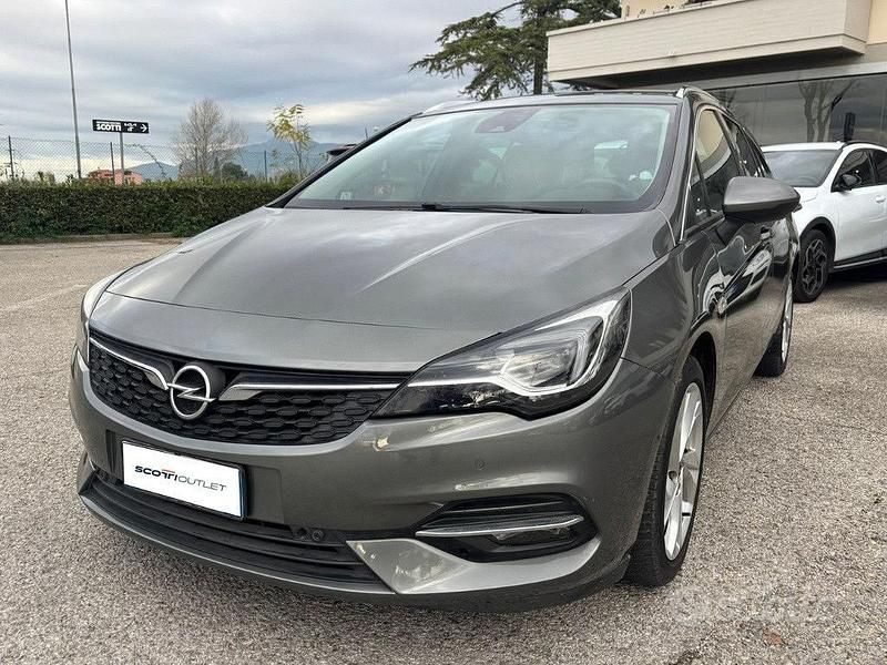 Usata Opel Astra Ultimate 122 CV (89 kW) 2020 Grigio Station wagon