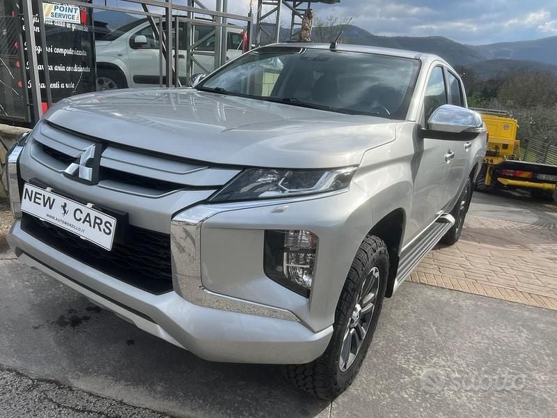 Usata Mitsubishi L200 Intense 150 CV (110 kW) 2021 Grigio Pick-up