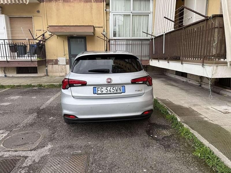 Usata Fiat Tipo Pop 120 CV (88 kW) 2016 Grigio Berlina