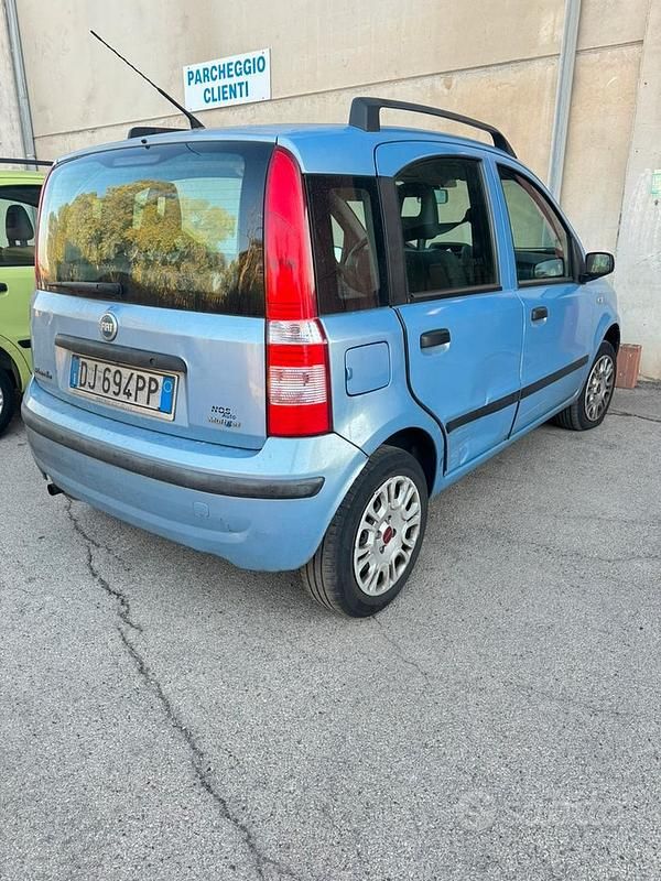 Usata Fiat Panda 70 CV (51 kW) 2007 Utilitaria