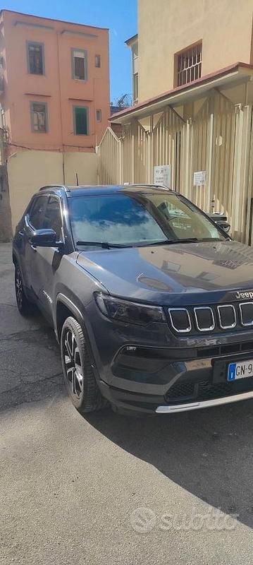 Usata Jeep Compass 131 CV (96 kW) 2023 Grigio SUV
