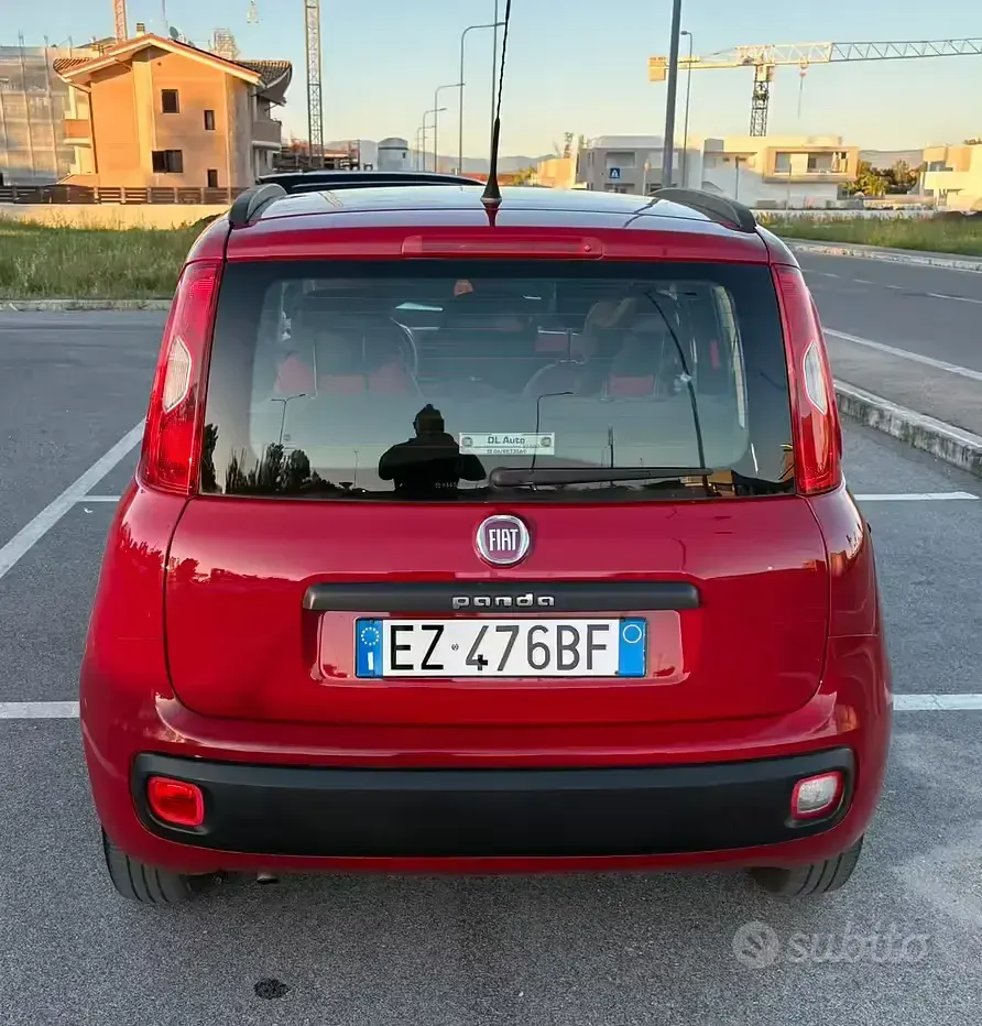 Usata Fiat Panda Dynamic 69 CV (50 kW) 2015 Rosso Utilitaria