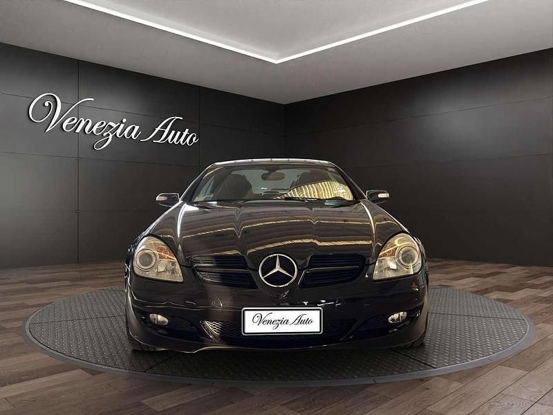 Usata Mercedes SLK200 163 CV (119 kW) 2007 Nero Cabrio