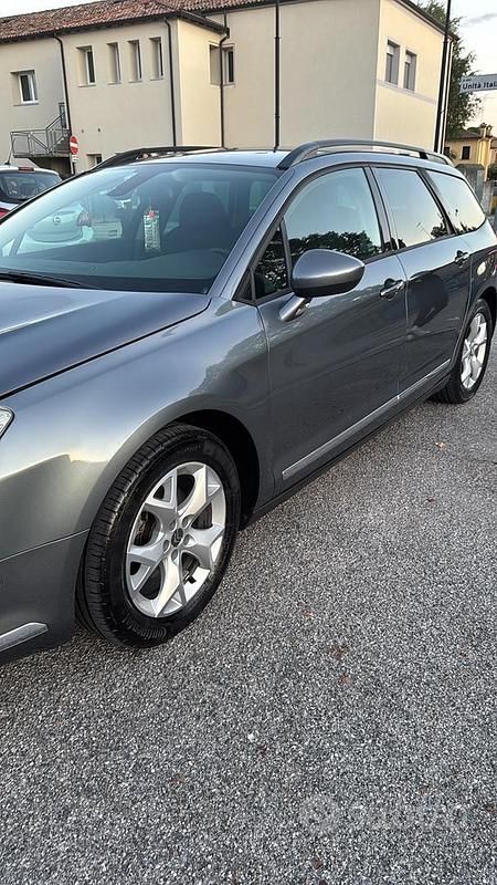 Usata Citroën C5 Dynamique 140 CV (102 kW) 2009 Grigio Station wagon