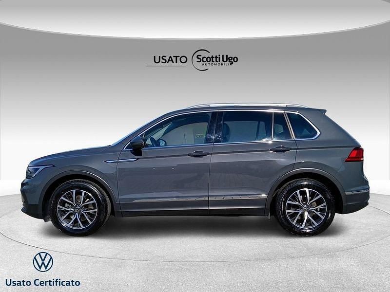 Usata VW Tiguan Life 122 CV (89 kW) 2023 Rosa SUV