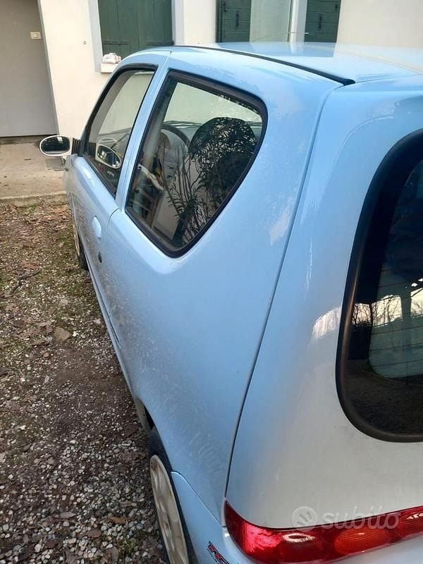 Usata Fiat 600 54 CV (39 kW) 2008 Berlina