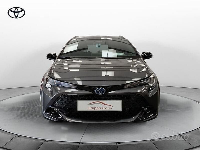 Nuova Toyota Corolla 140 CV (102 kW) 2025 Grigio Station wagon