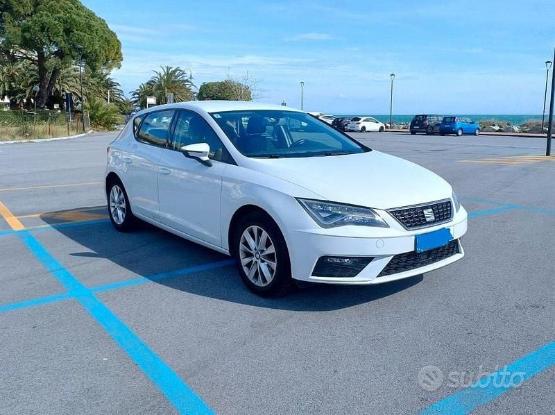 Usata Seat Leon Style 116 CV (85 kW) 2019 Bianco Berlina