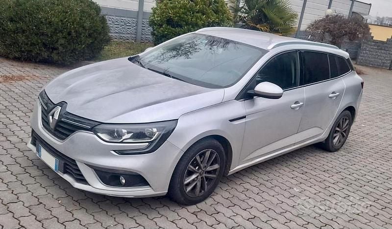 Usata Renault Mégane GrandTour 110 CV (80 kW) 2017 Grigio Station wagon