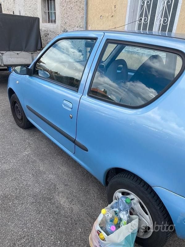 Usata Fiat 600 54 CV (39 kW) 2010 Utilitaria